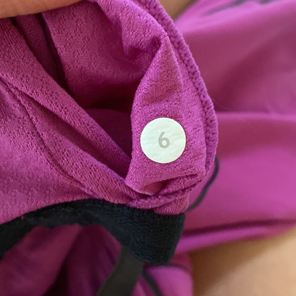 Like new lululemon Get Focused tank in dewberry - Picture 3 of 3